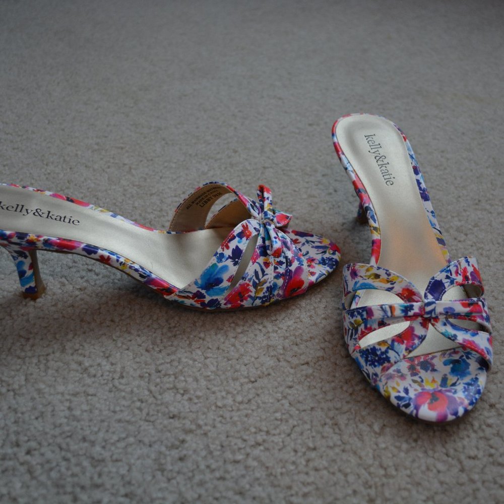 kelly & katie Libby floral sandal NEW size 9.5